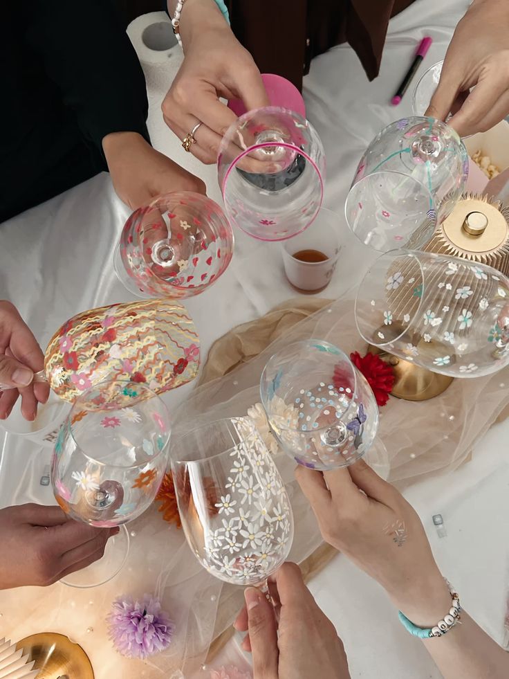 A Girls Night In: Sip & Paint mocktailglazen
